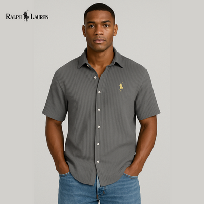 Élégante chemise à manches || courtes
