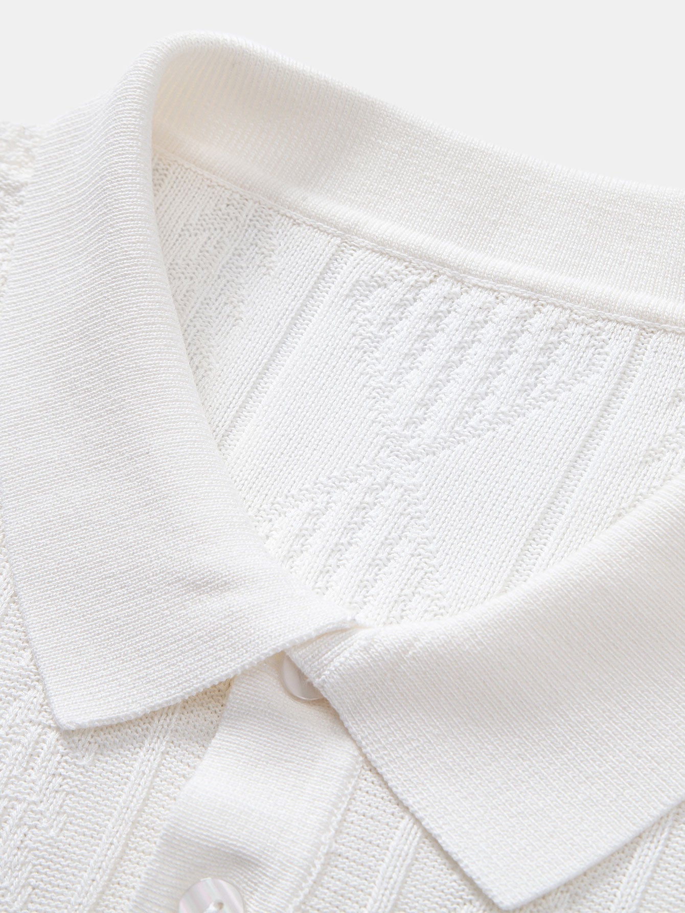 POLO EN JACQUARD GÉOMÉTRIQUE & PANTALON SLIM FIT FUSSELÉ
