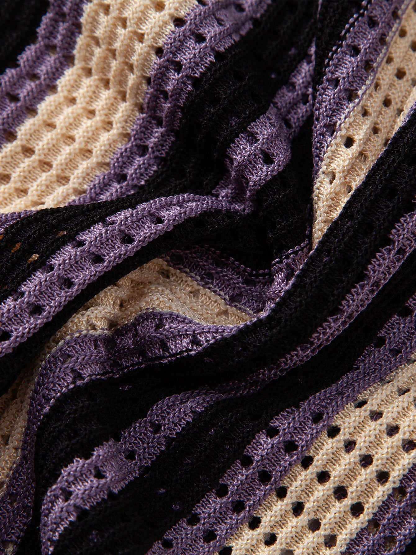 CHEMISE À RAYURES AVEC ŒILLETS AU CROCHET