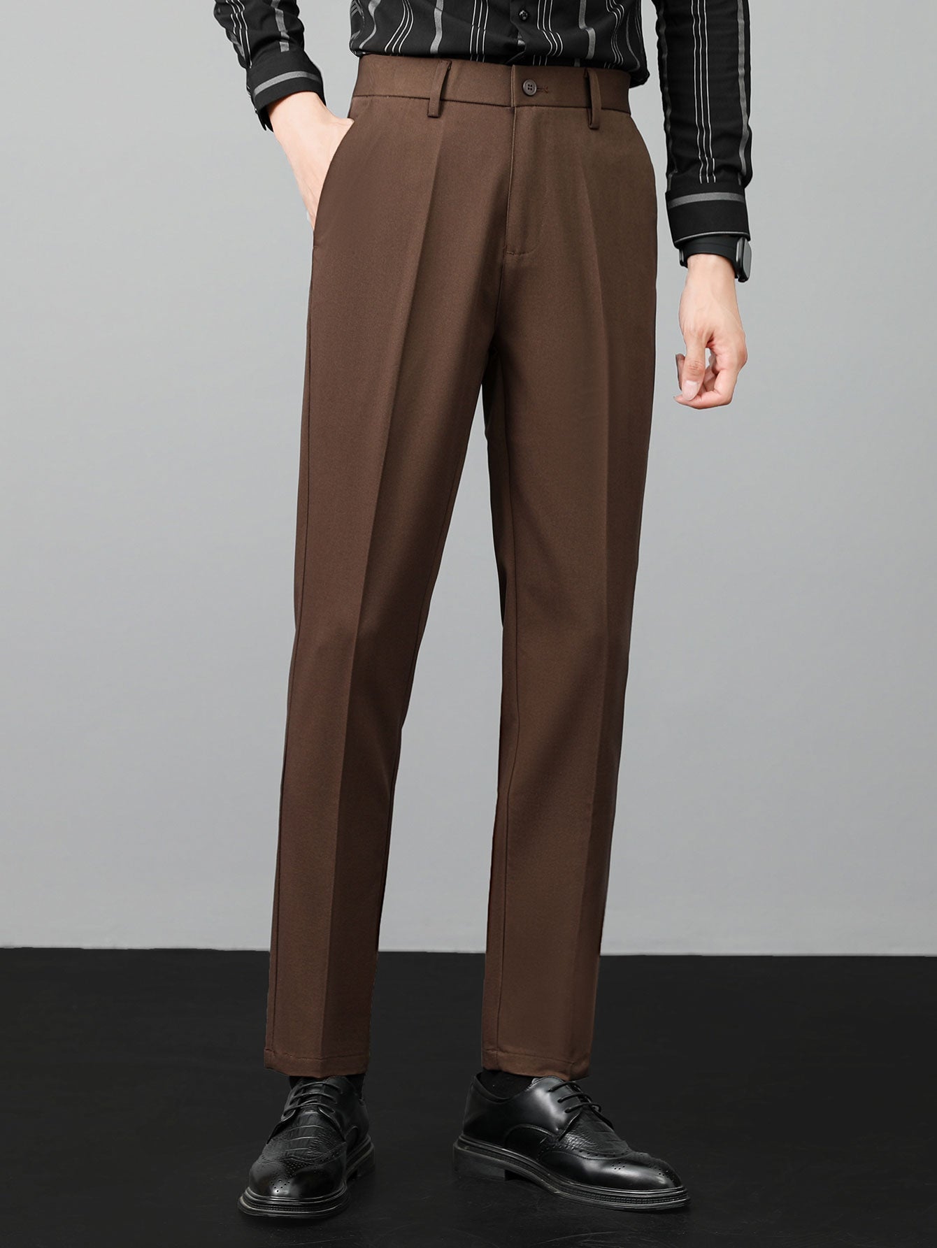CHEMISE HENLEY EN MAILLE TWIST & PANTALONS SLIM FIT À JAMBES ÉTROITES